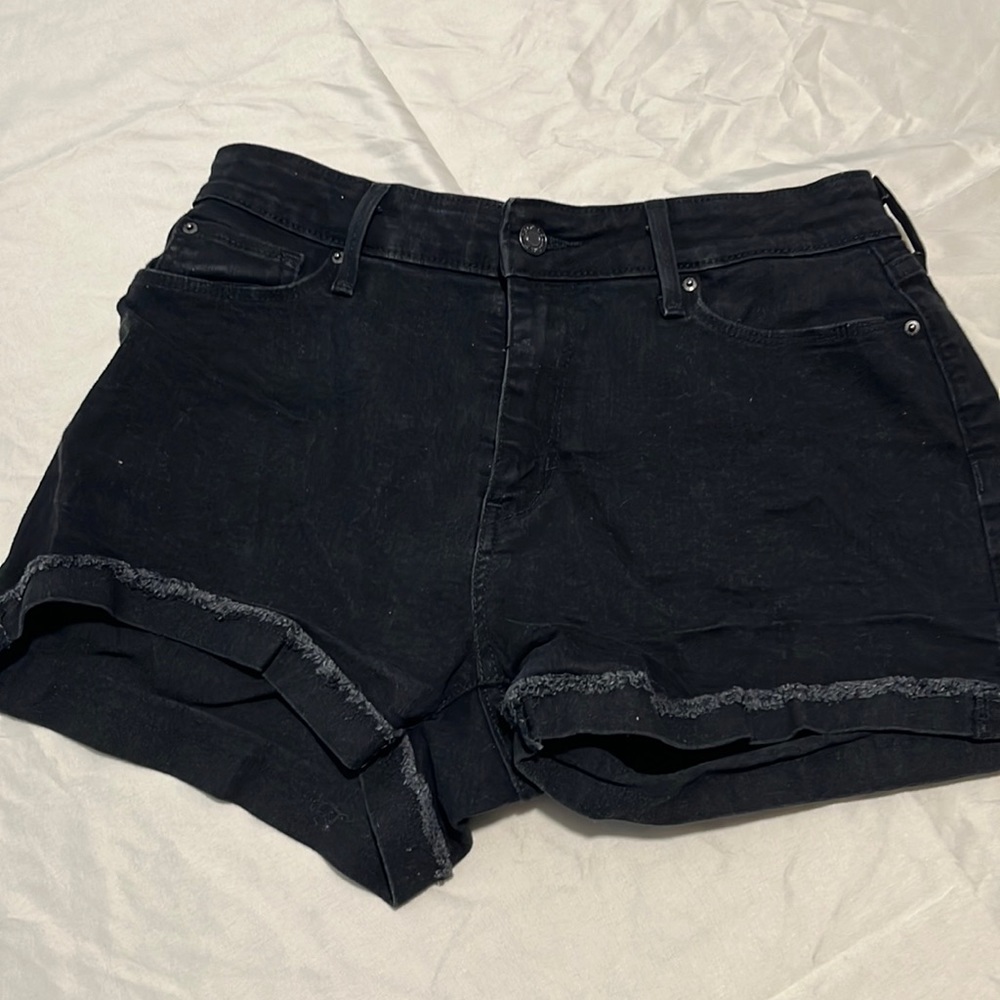 Levi Strauss high rise black shorts